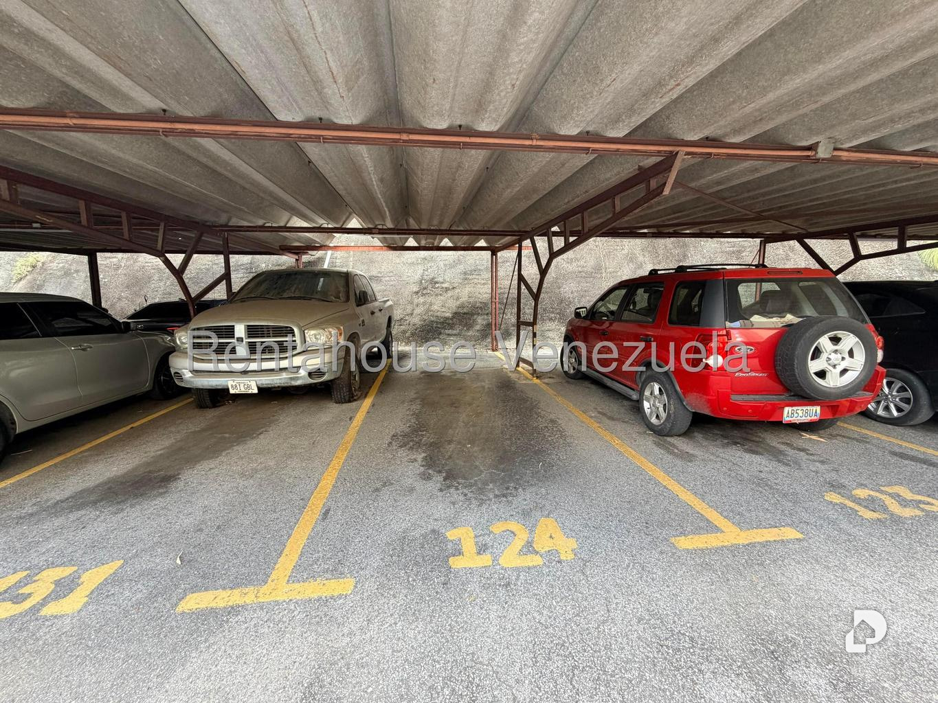 Apartamento en Santa Fe Sur, Caracas – 18