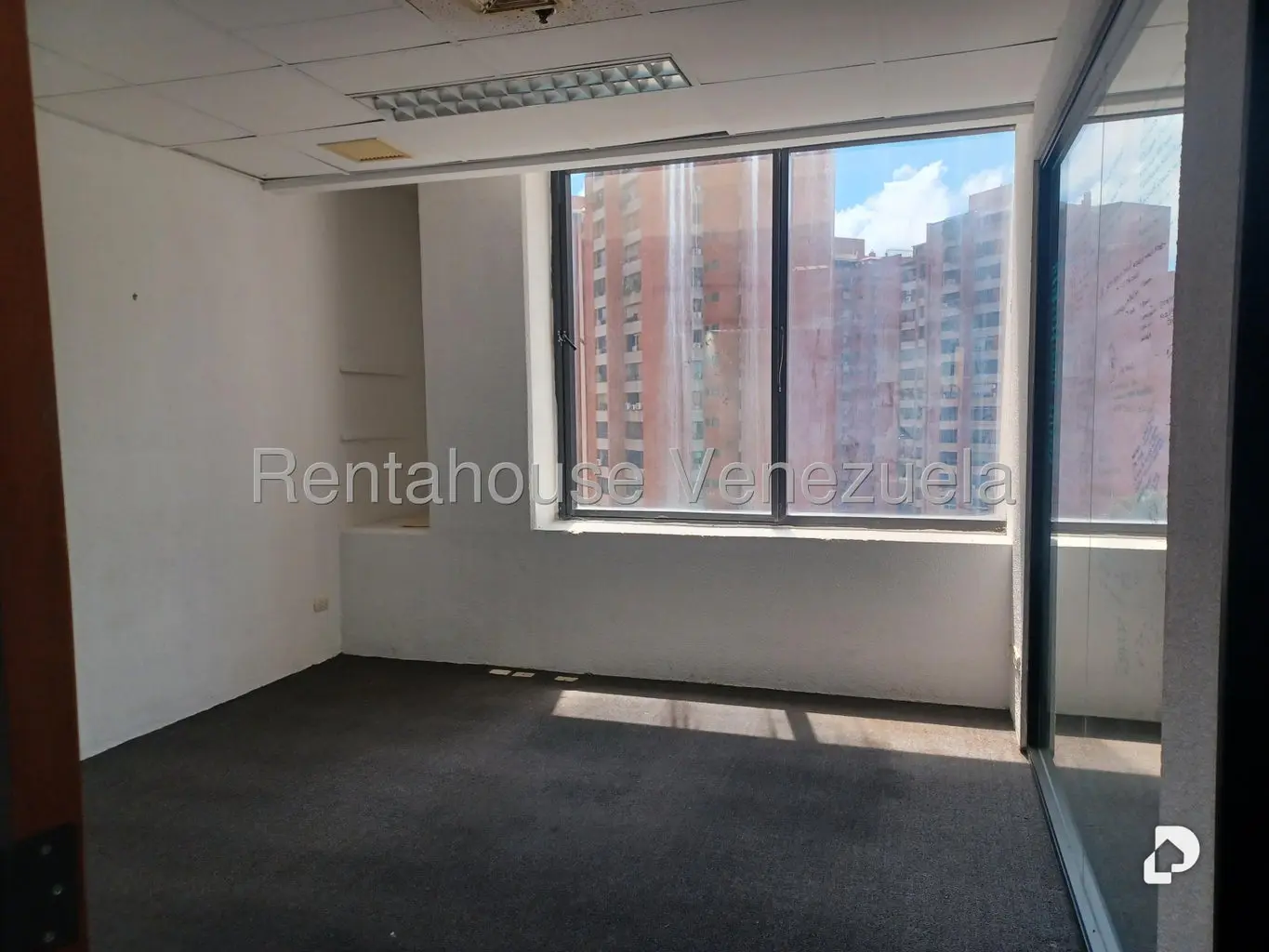 Oficina en Prados del Este, Caracas – 30