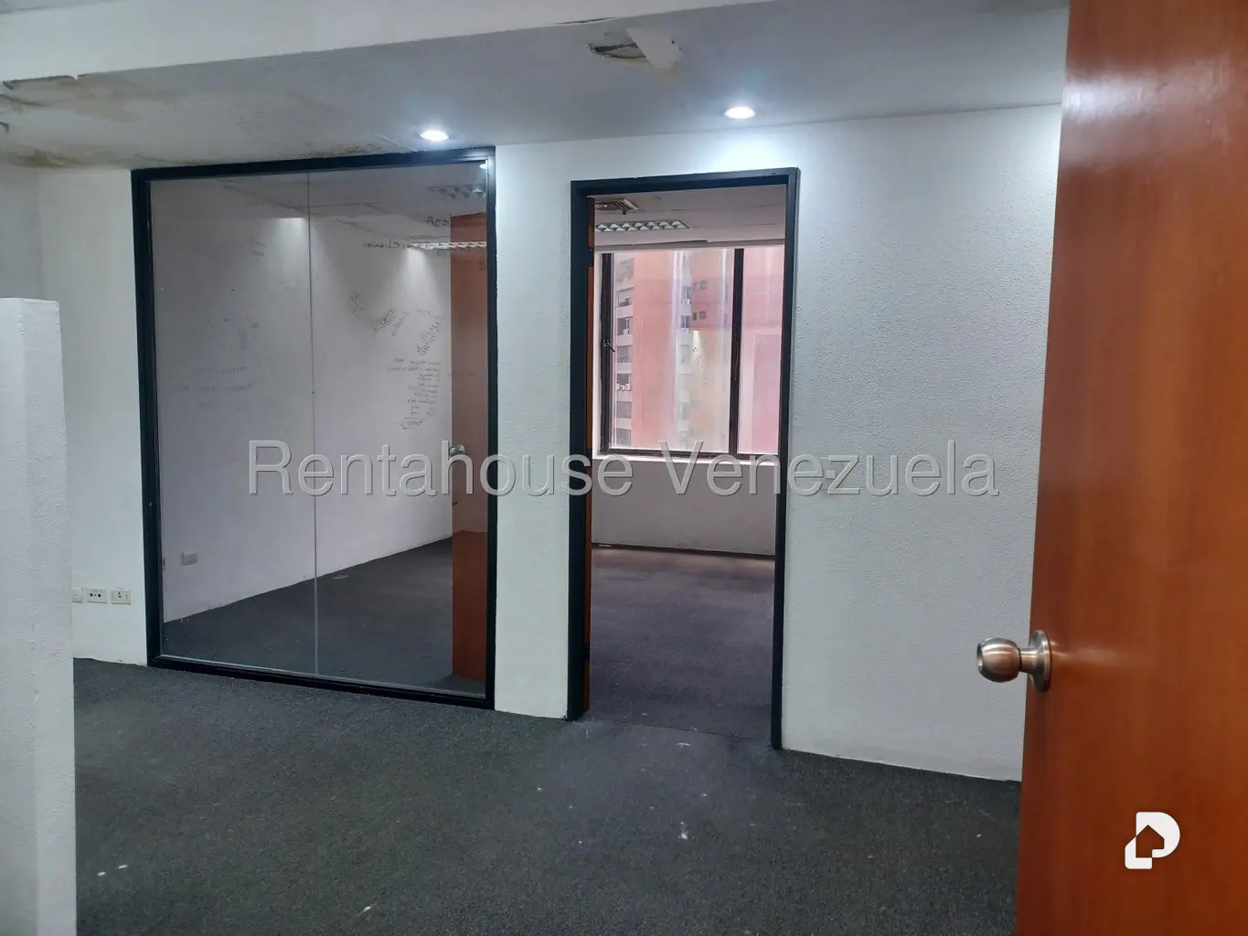 Oficina en Prados del Este, Caracas – 21