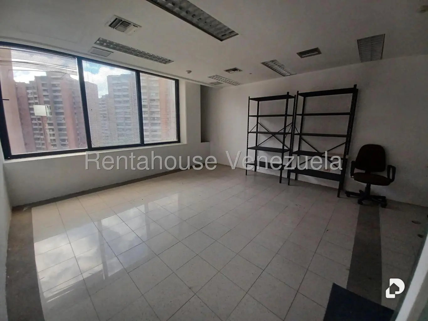 Oficina en Prados del Este, Caracas – 18