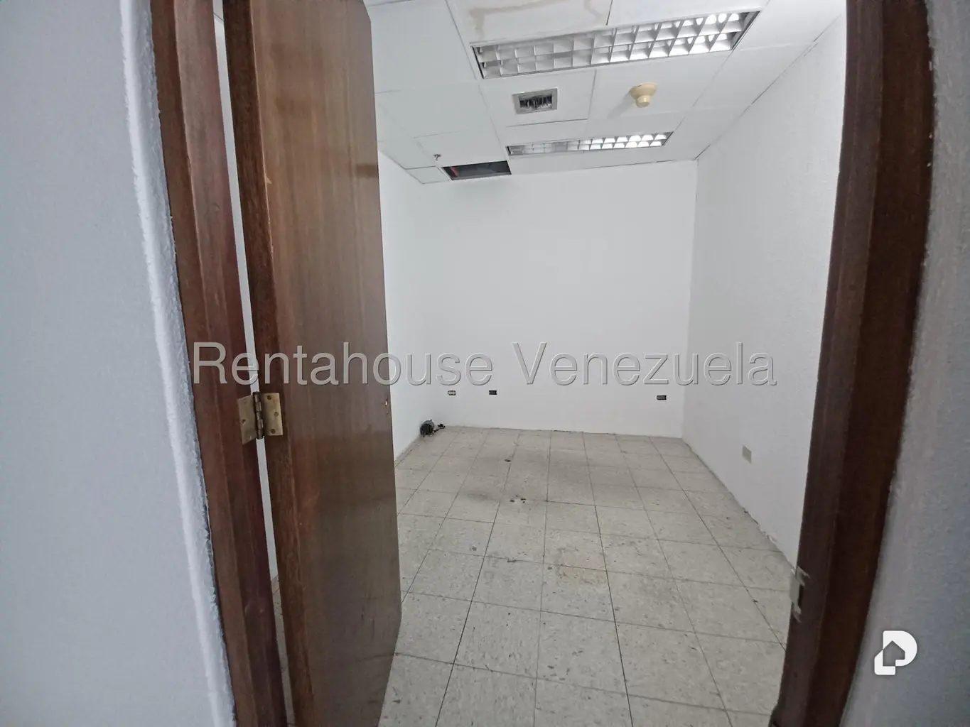 Oficina en Prados del Este, Caracas – 27