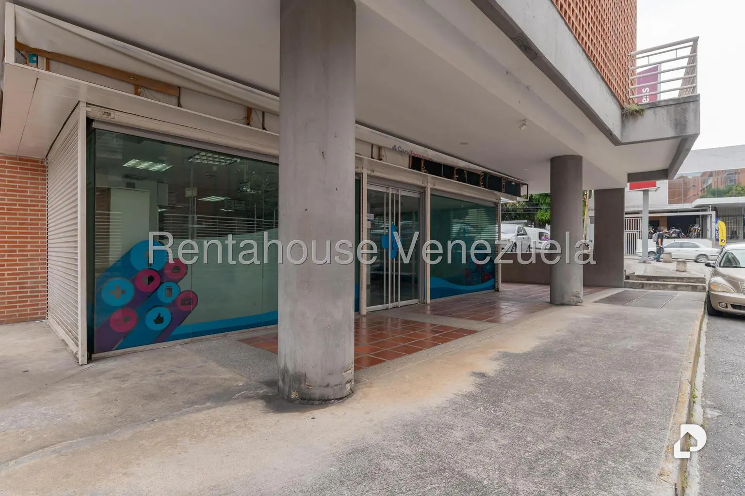 Local comercial en Boleíta Norte, Caracas – 28