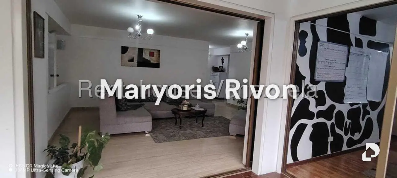 Apartamento en La Florida, Caracas – 11