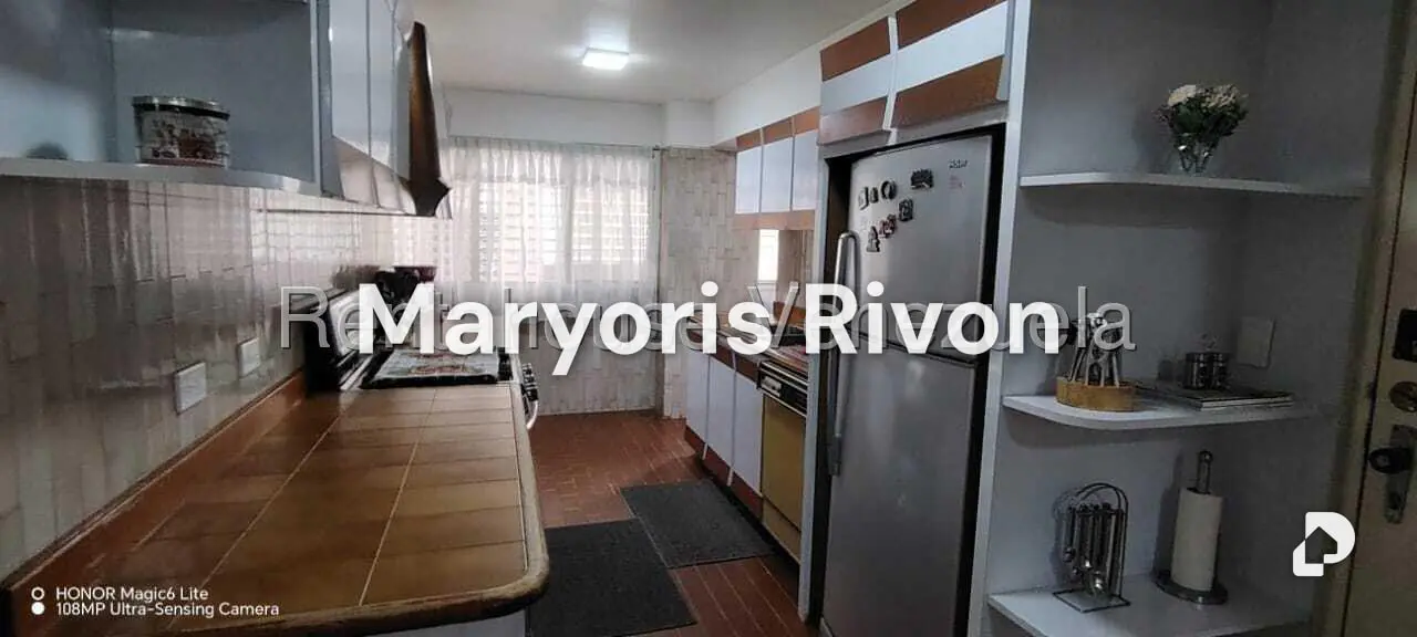 Apartamento en La Florida, Caracas – 16