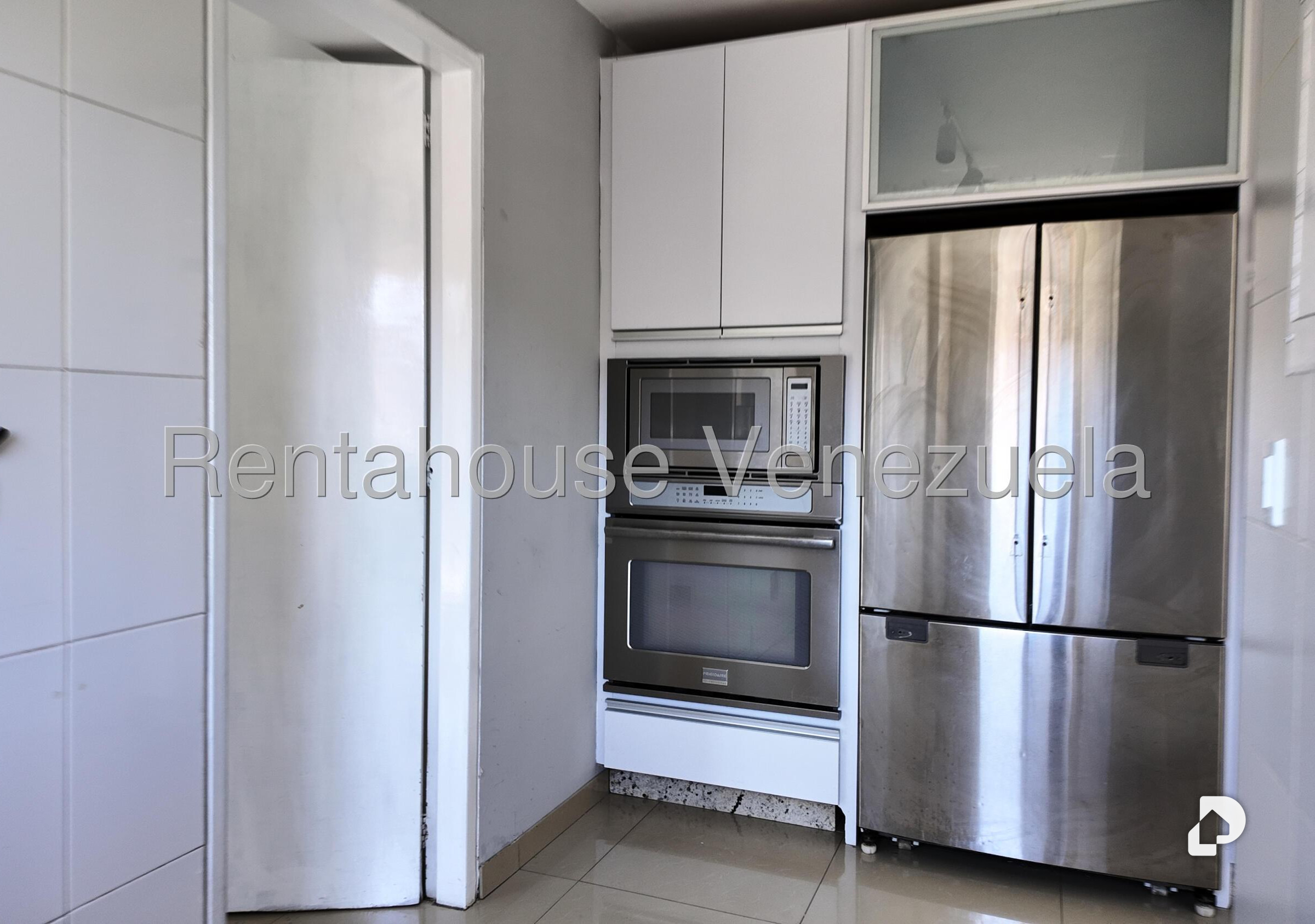 Apartamento en Oripoto, Caracas – 13