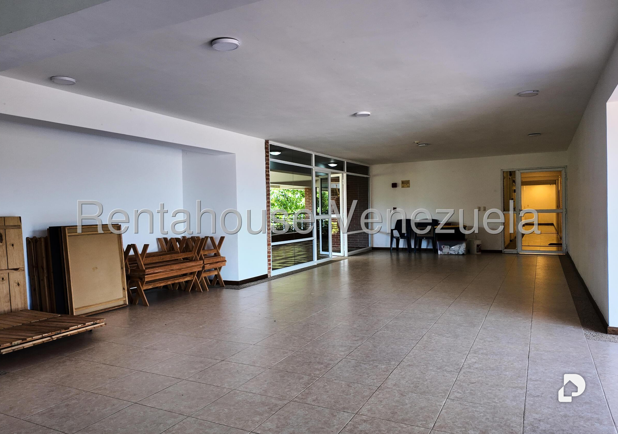 Apartamento en Oripoto, Caracas – 32