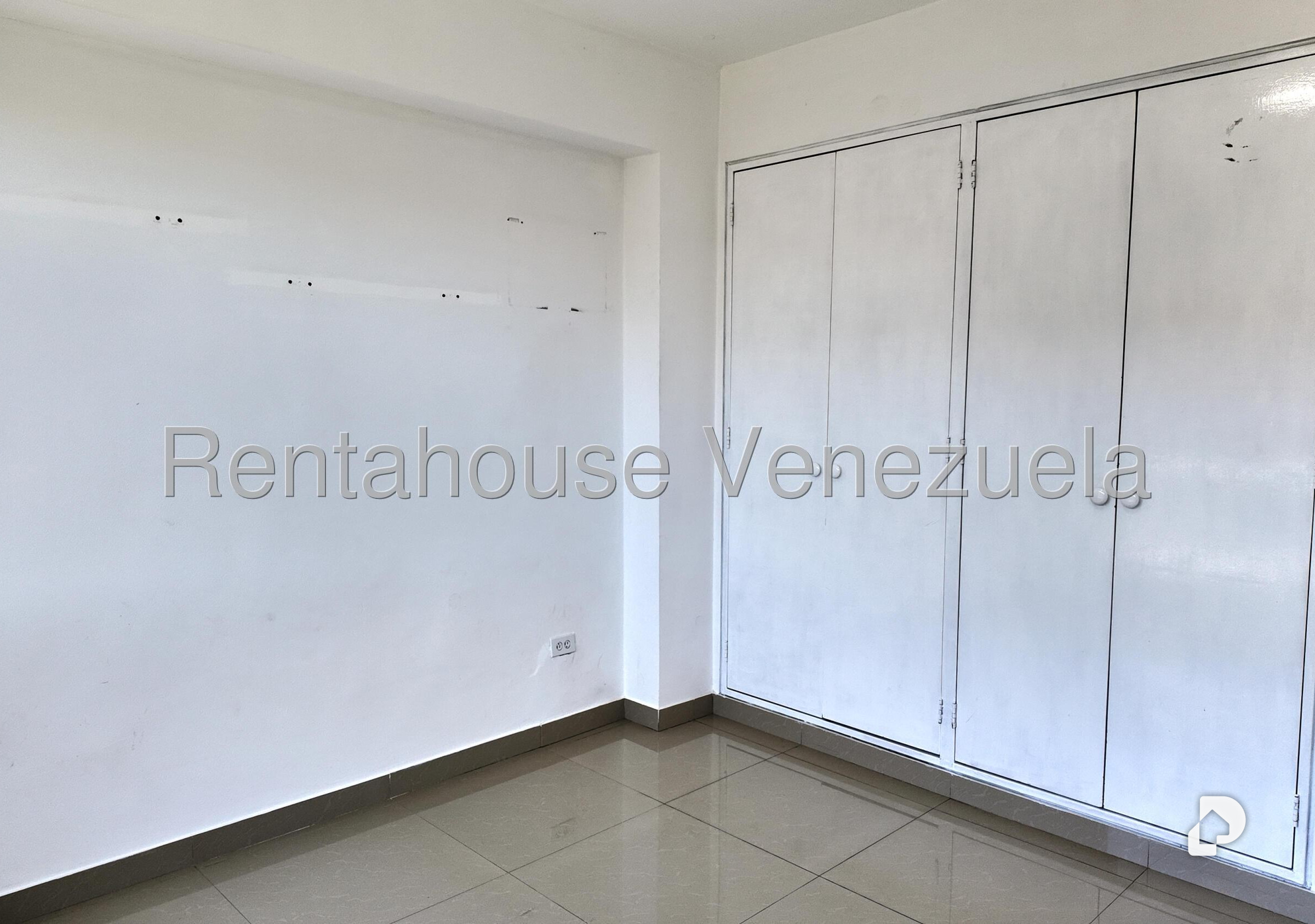 Apartamento en Oripoto, Caracas – 19