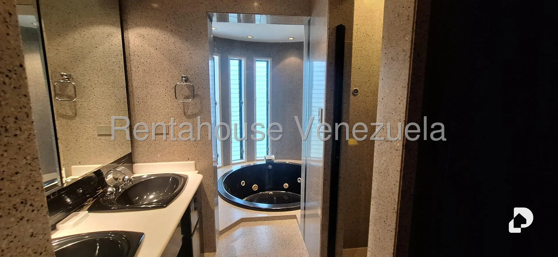 Apartamento en Colinas de Valle Arriba, Caracas – 12