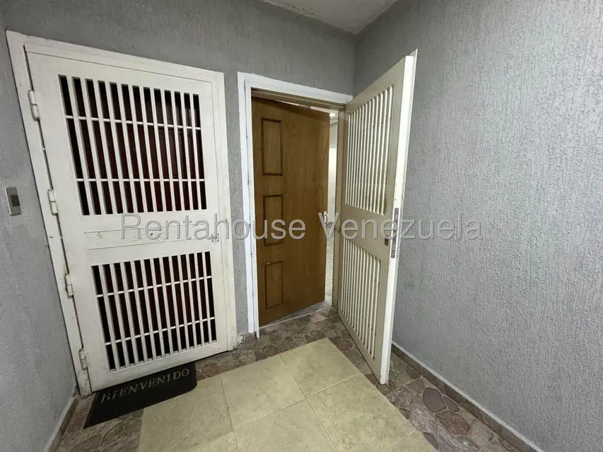 Apartment in Maracay - 1