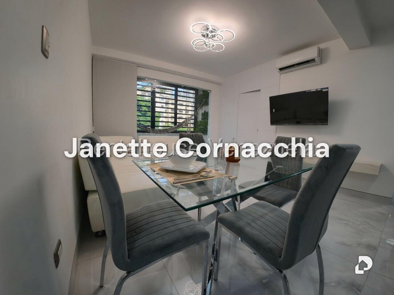 Apartamento en Altamira, Caracas – 2