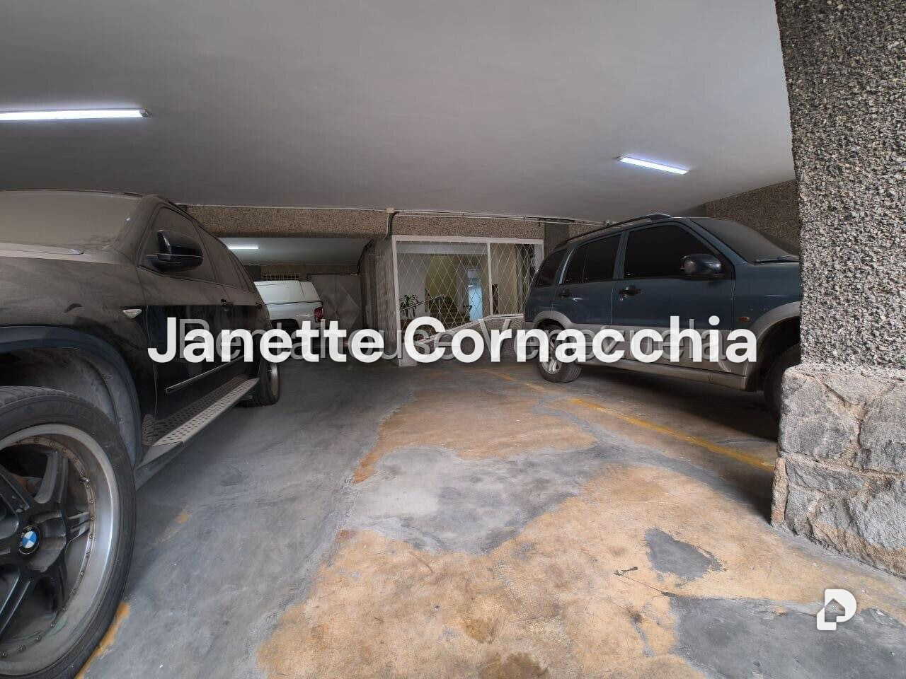 Apartamento en Altamira, Caracas – 24