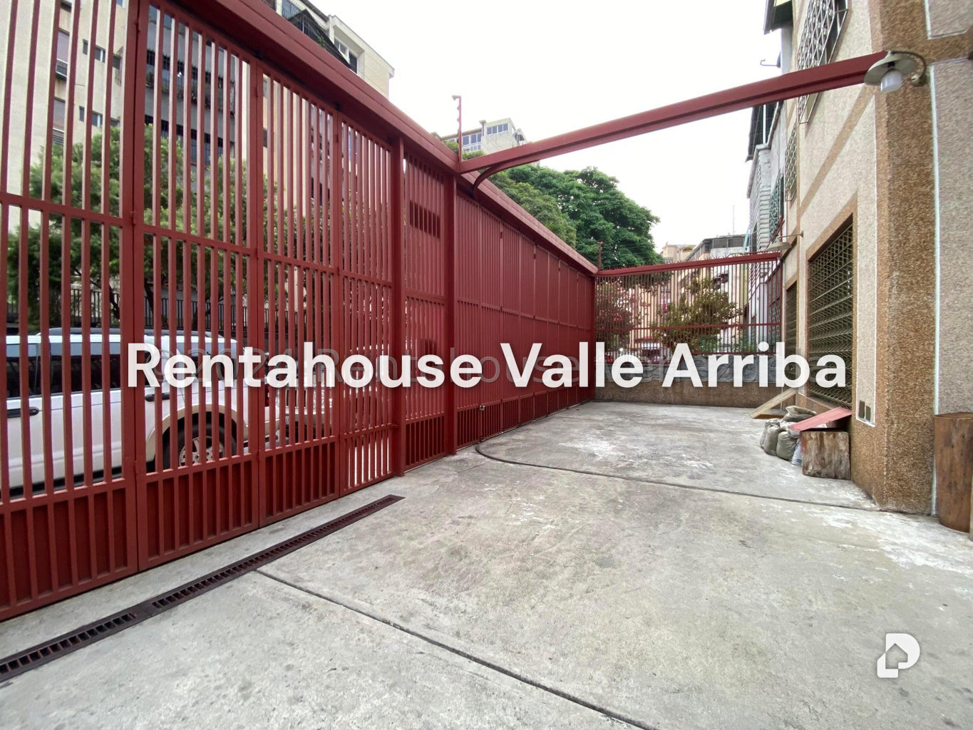 Edificio en Valle Abajo, Caracas – 2