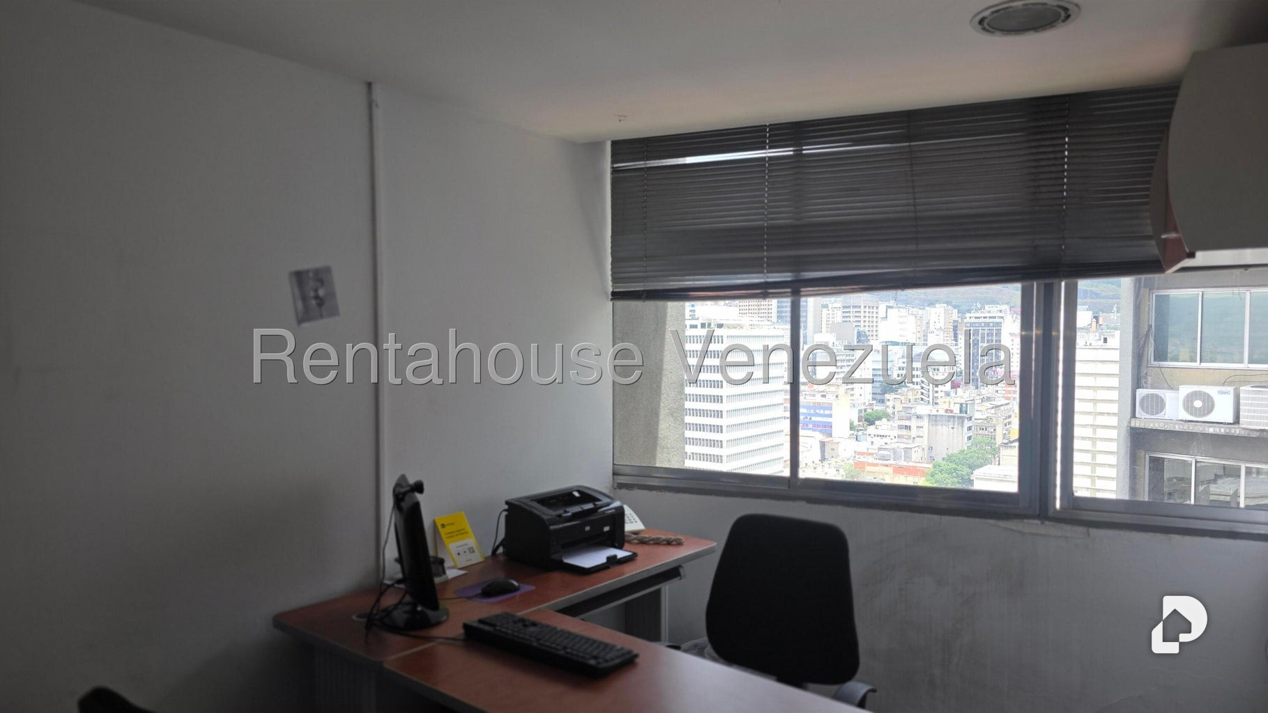 Local comercial en Parroquia Catedral, Caracas – 23