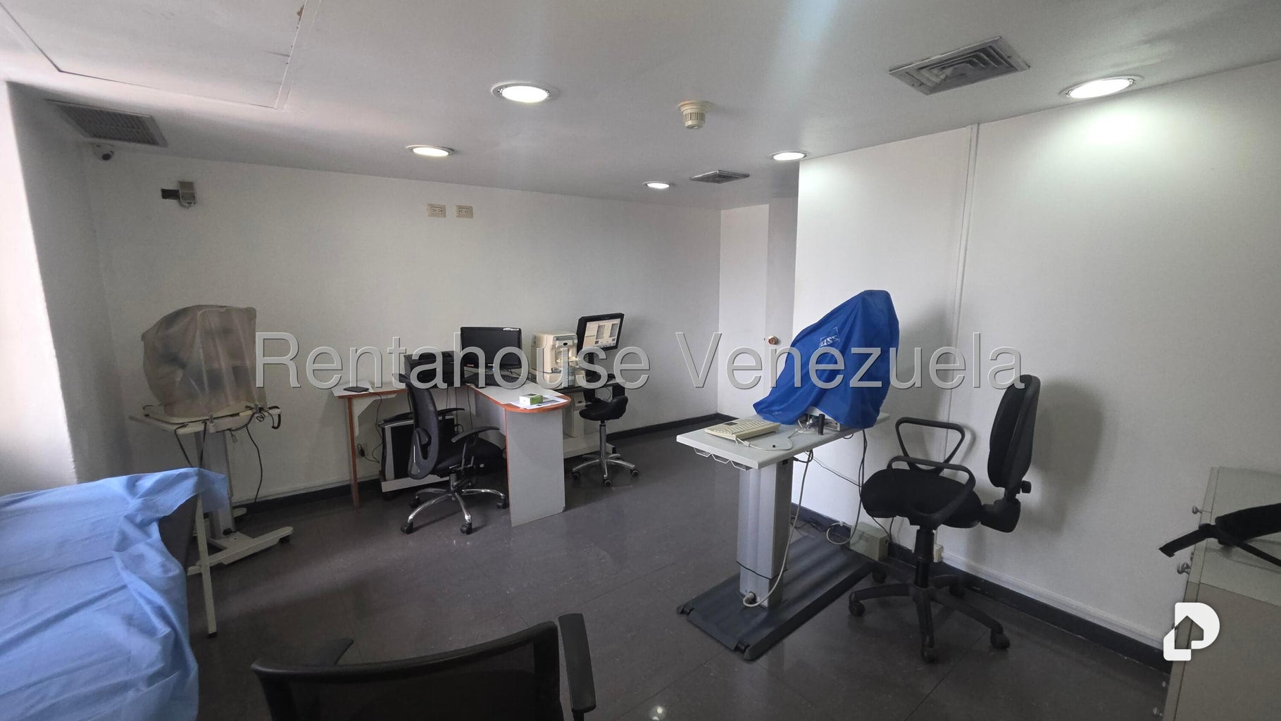 Local comercial en Parroquia Catedral, Caracas – 29
