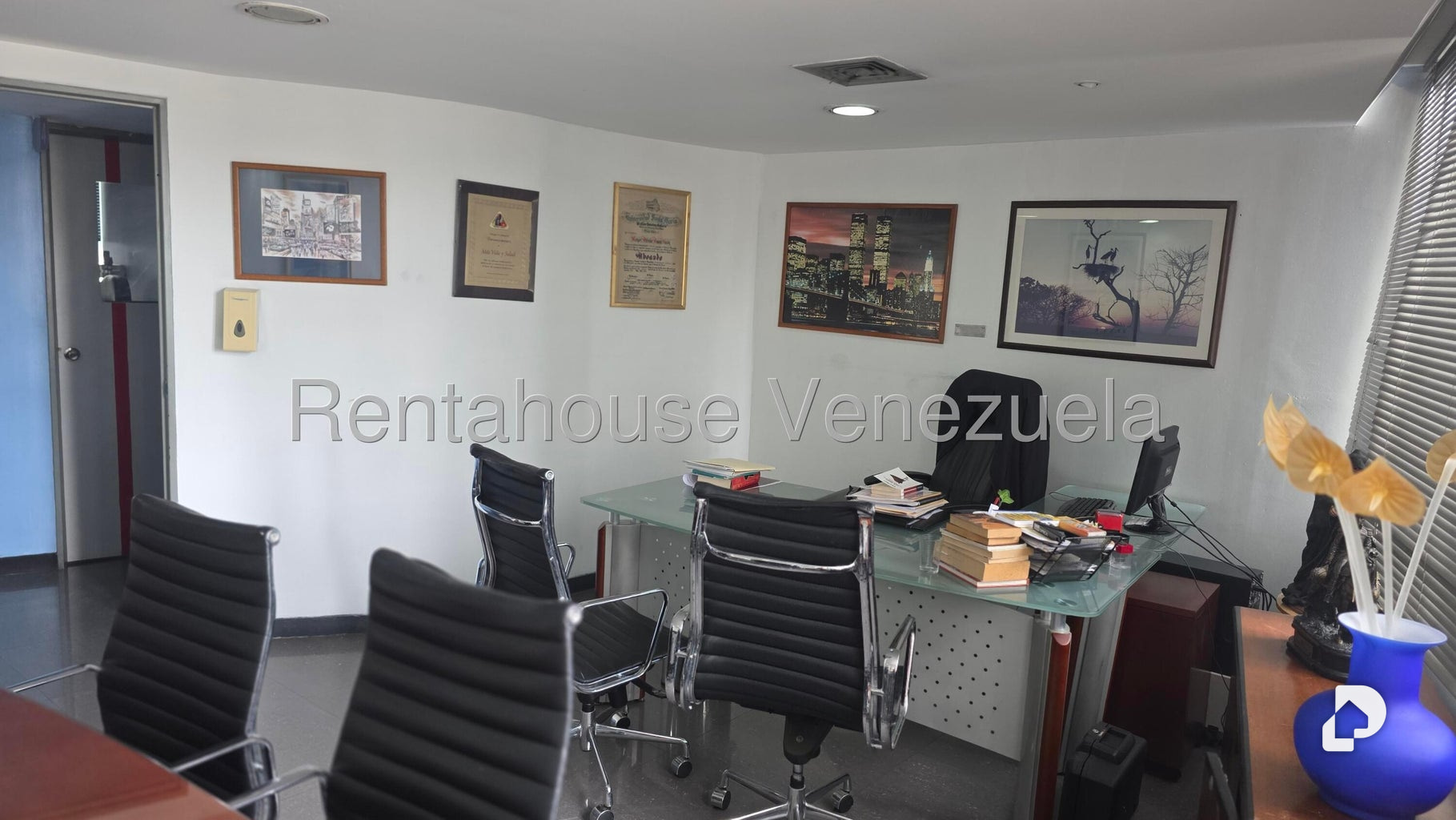 Local comercial en Parroquia Catedral, Caracas – 17