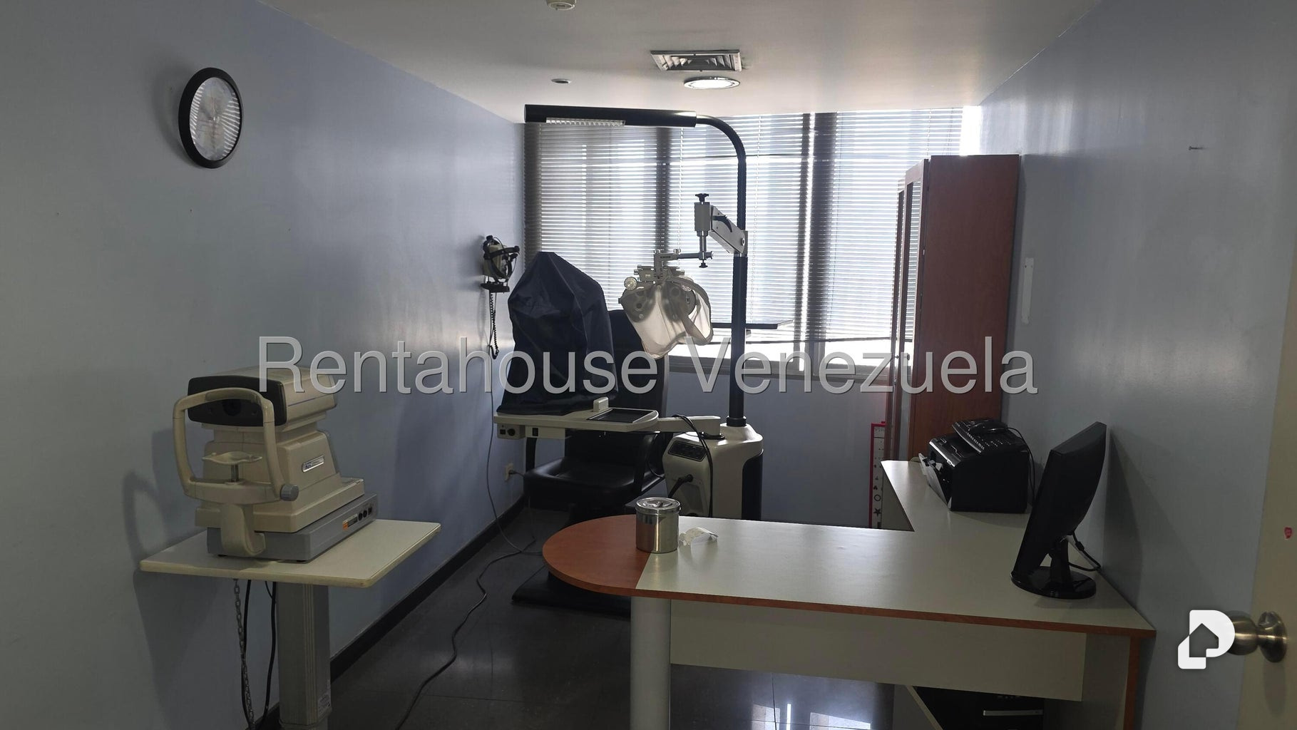 Local comercial en Parroquia Catedral, Caracas – 24