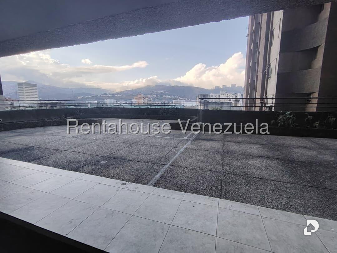 Apartamento en El Paraíso, Caracas – 25