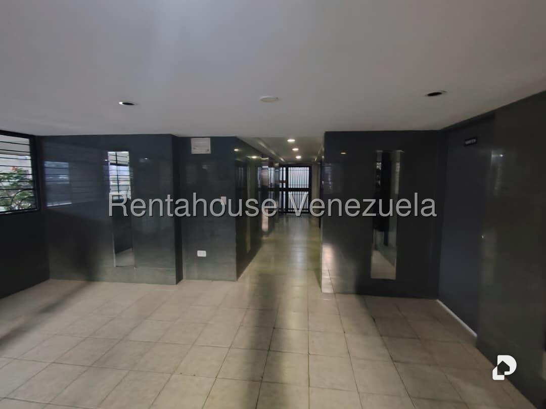 Apartamento en El Paraíso, Caracas – 18