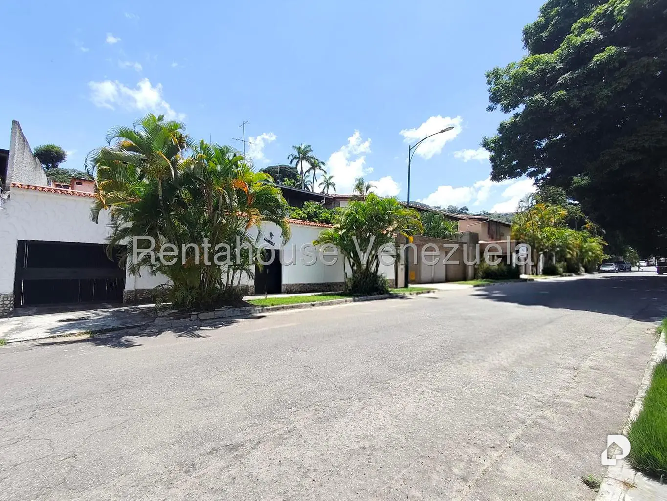 House in Prados del Este, Caracas – 35