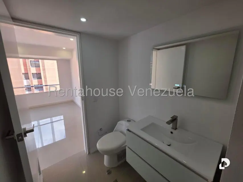Apartamento en Campo Alegre, Caracas – 13