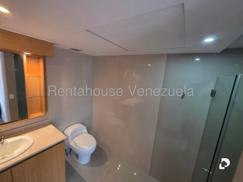 Apartamento en Campo Alegre, Caracas – 12