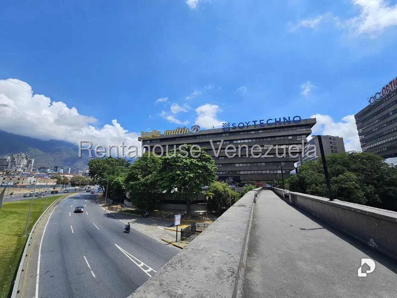 Oficina en Chuao, Caracas