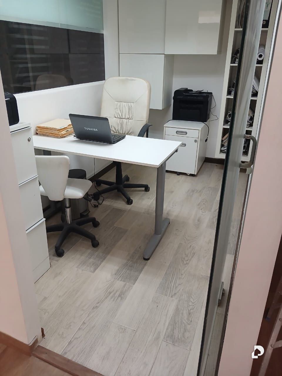 Oficina en La Lagunita, Caracas – 11