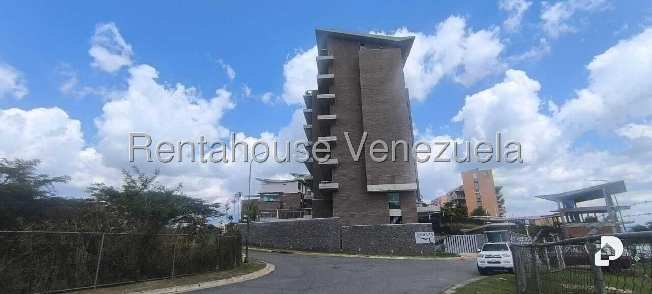 Apartamento en La Lagunita Country Club, Caracas – 2