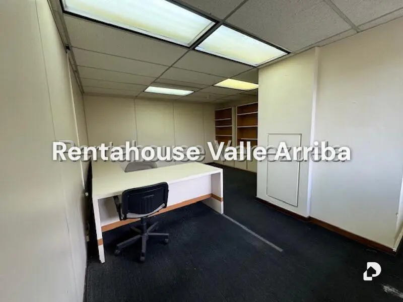 Oficina en Chuao, Caracas – 28