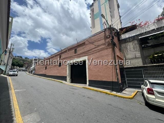Galpón en San Martín, Caracas - 1