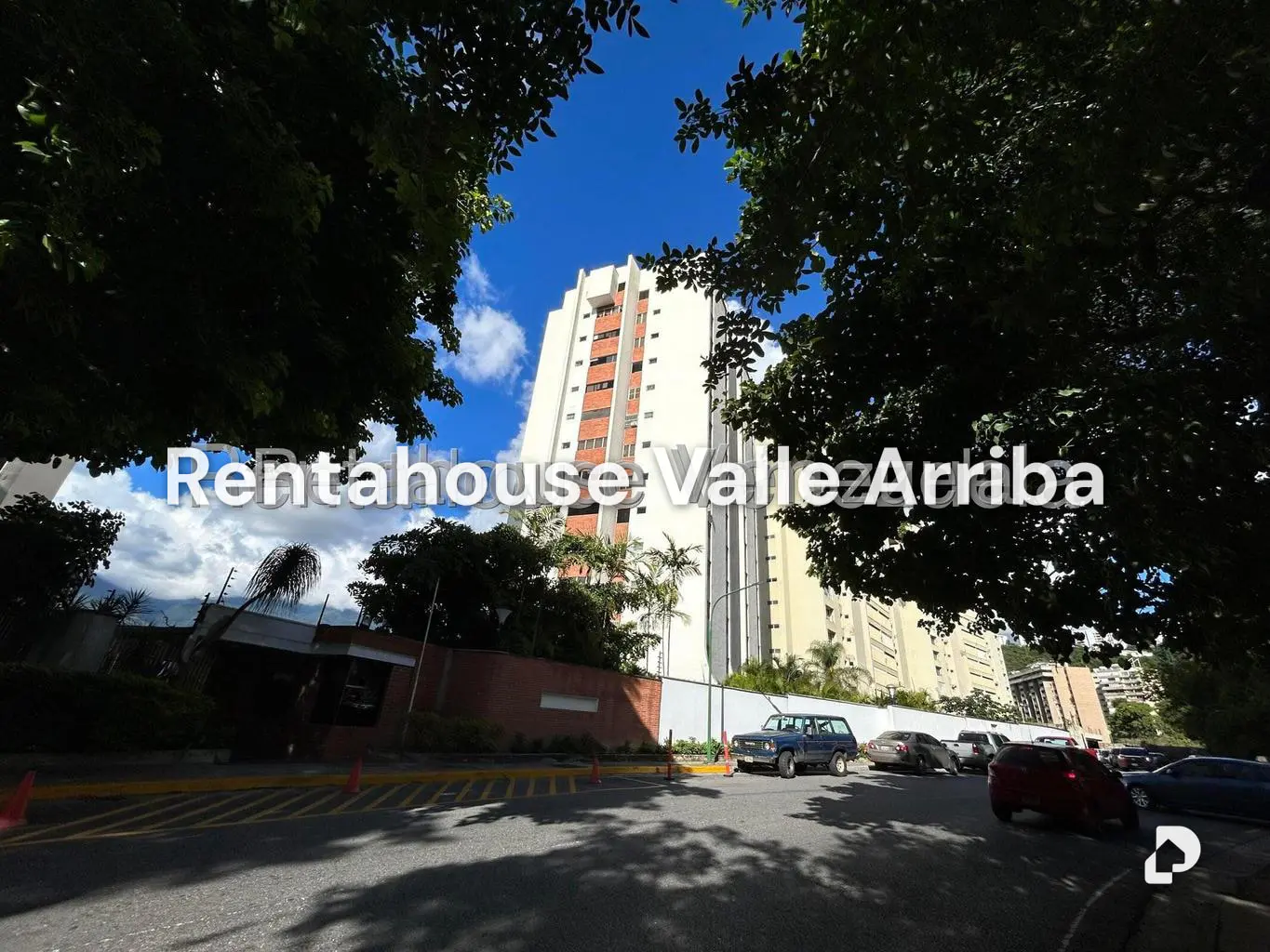 Apartamento en Las Mesetas de Santa Rosa de Lima, Caracas – 1