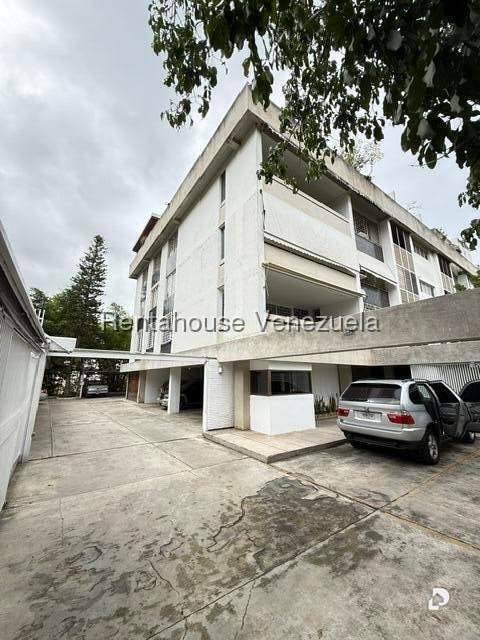 Apartamento en San Román, Caracas – 1