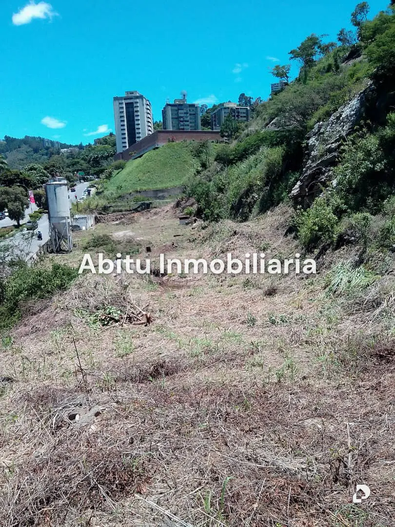 Terreno en Lomas de Prados del Este, Caracas – 1