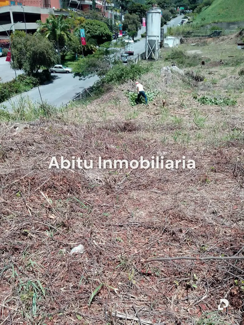 Terreno en Lomas de Prados del Este, Caracas – 6
