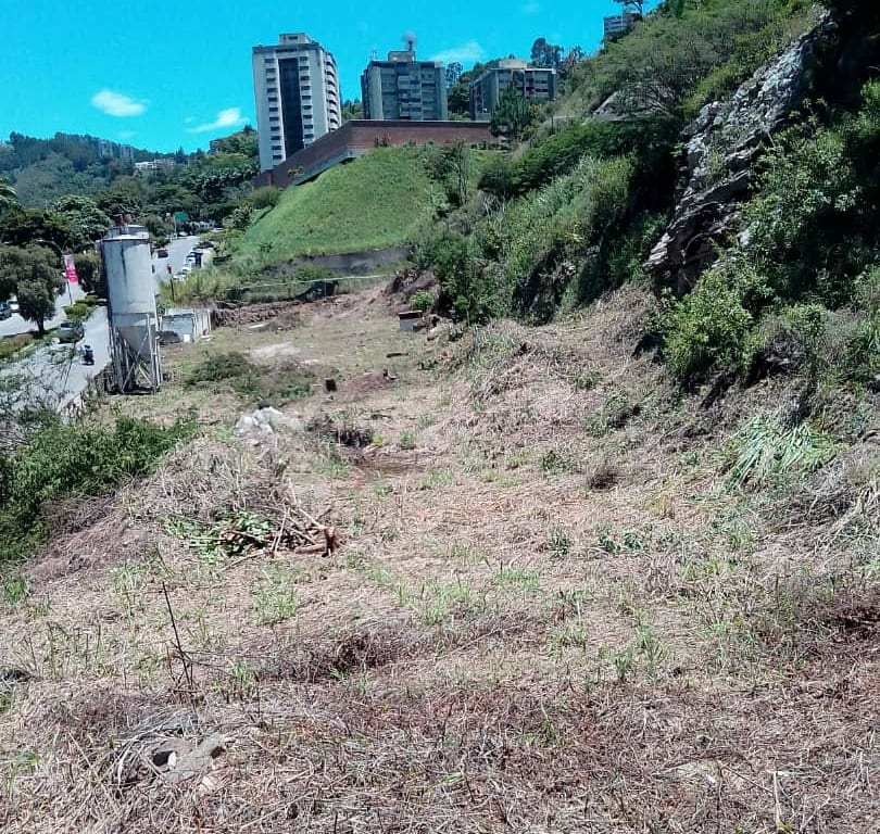 Terreno en Lomas de Prados del Este, Caracas - 1
