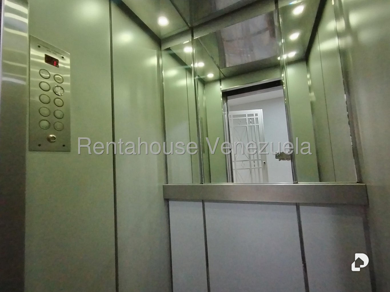 Apartamento en La Boyera, Caracas – 24