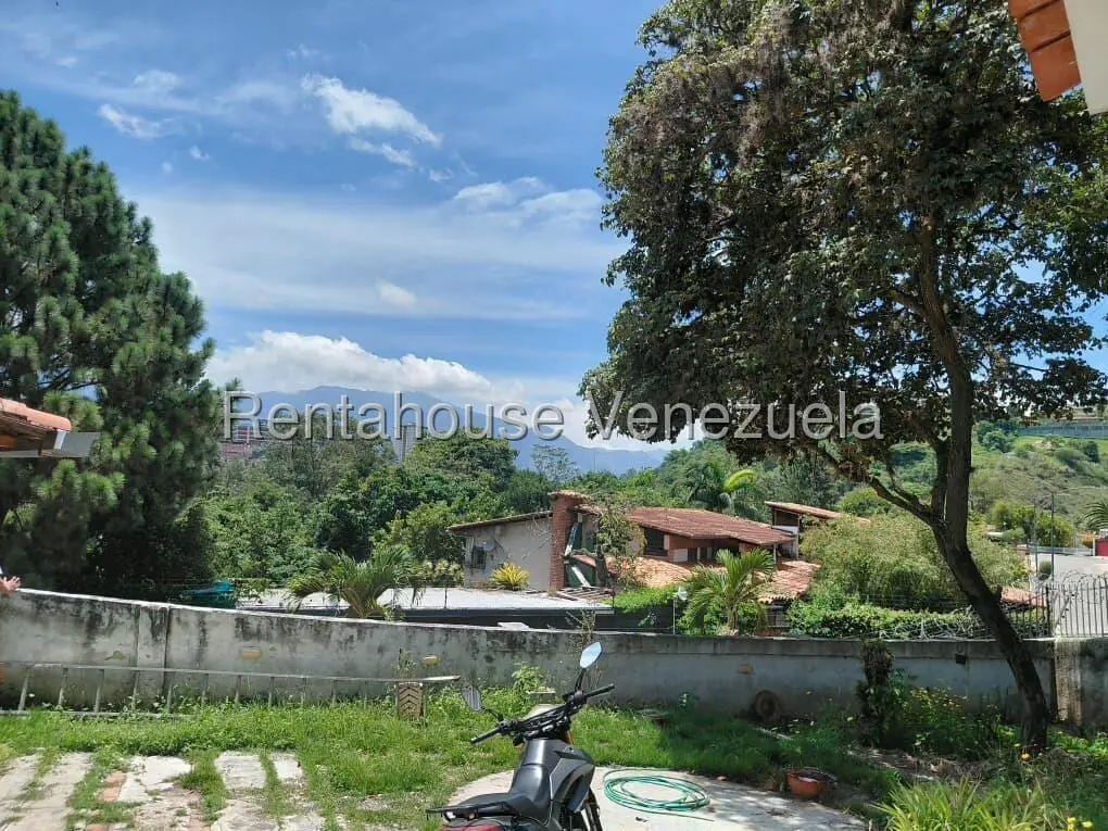 Casa en Lomas De La Trinidad, Caracas - 1