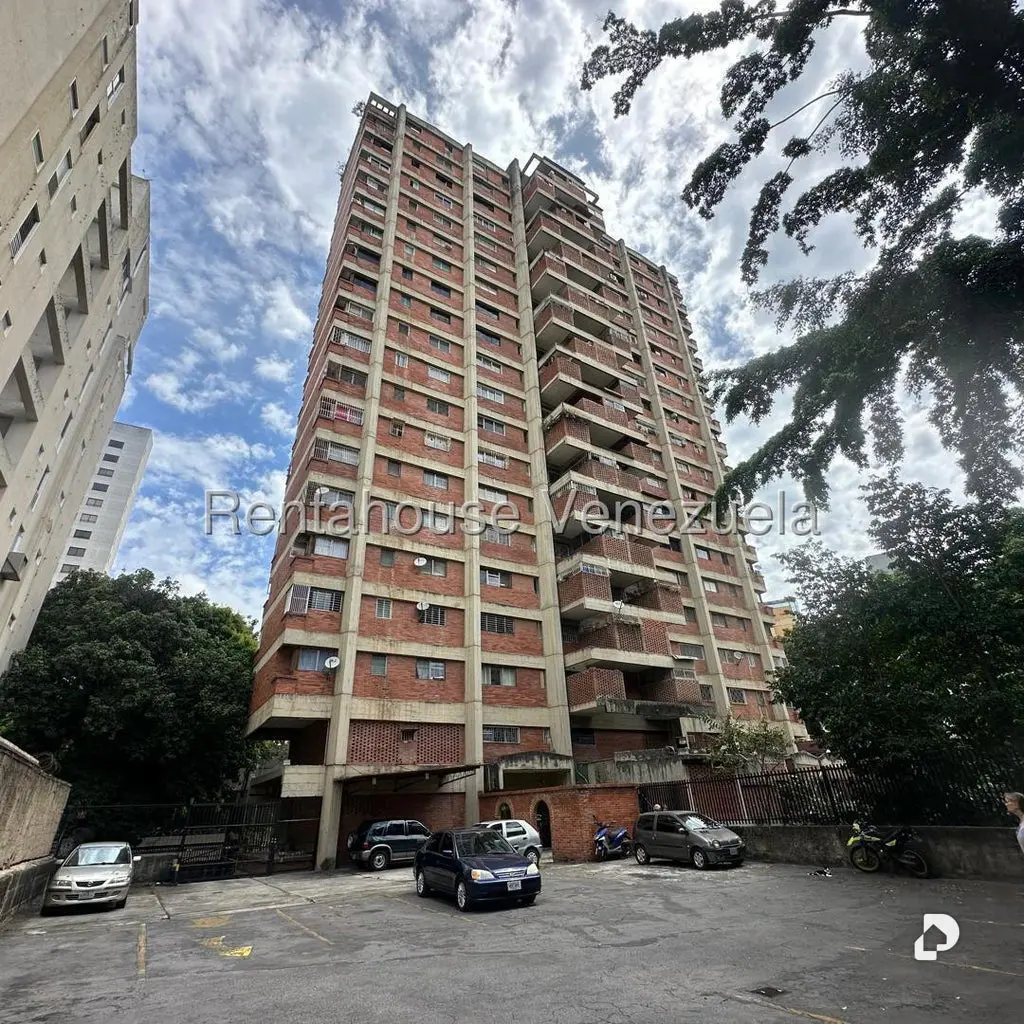 Apartamento en La Florida, Caracas – 2