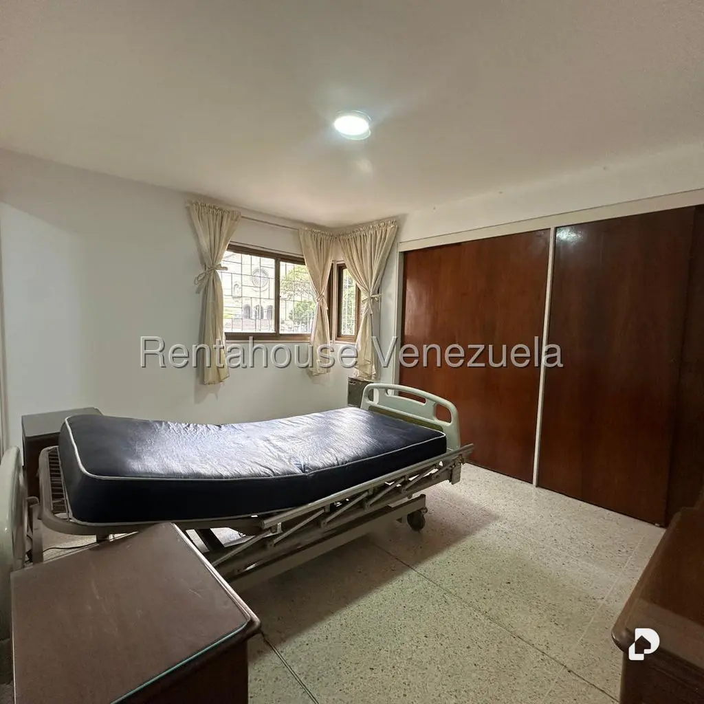Apartamento en La Florida, Caracas – 17