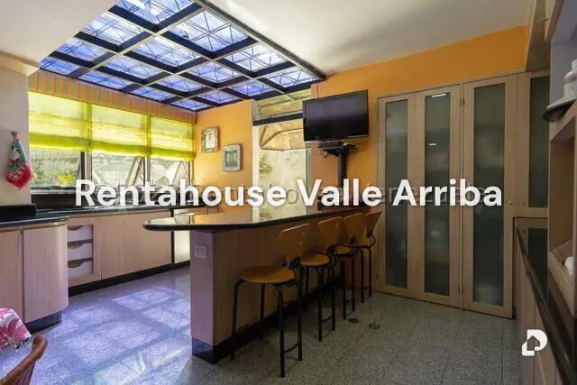 Apartamento en Lomas de La Lagunita, Caracas – 16