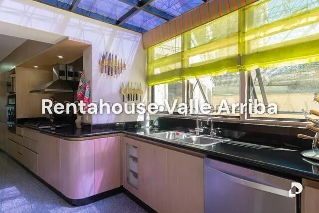 Apartamento en Lomas de La Lagunita, Caracas – 19