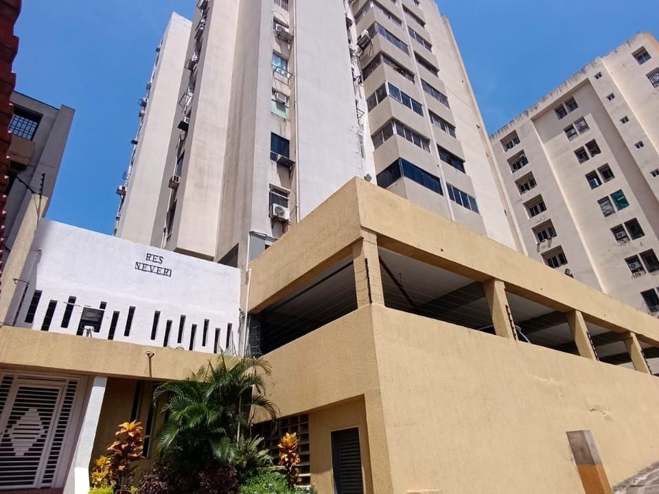 Apartamento en Colinas del Neveri, Lechería - 1