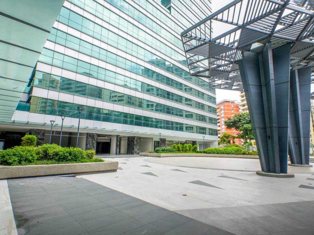 Oficina en Campo Alegre, Caracas - 1