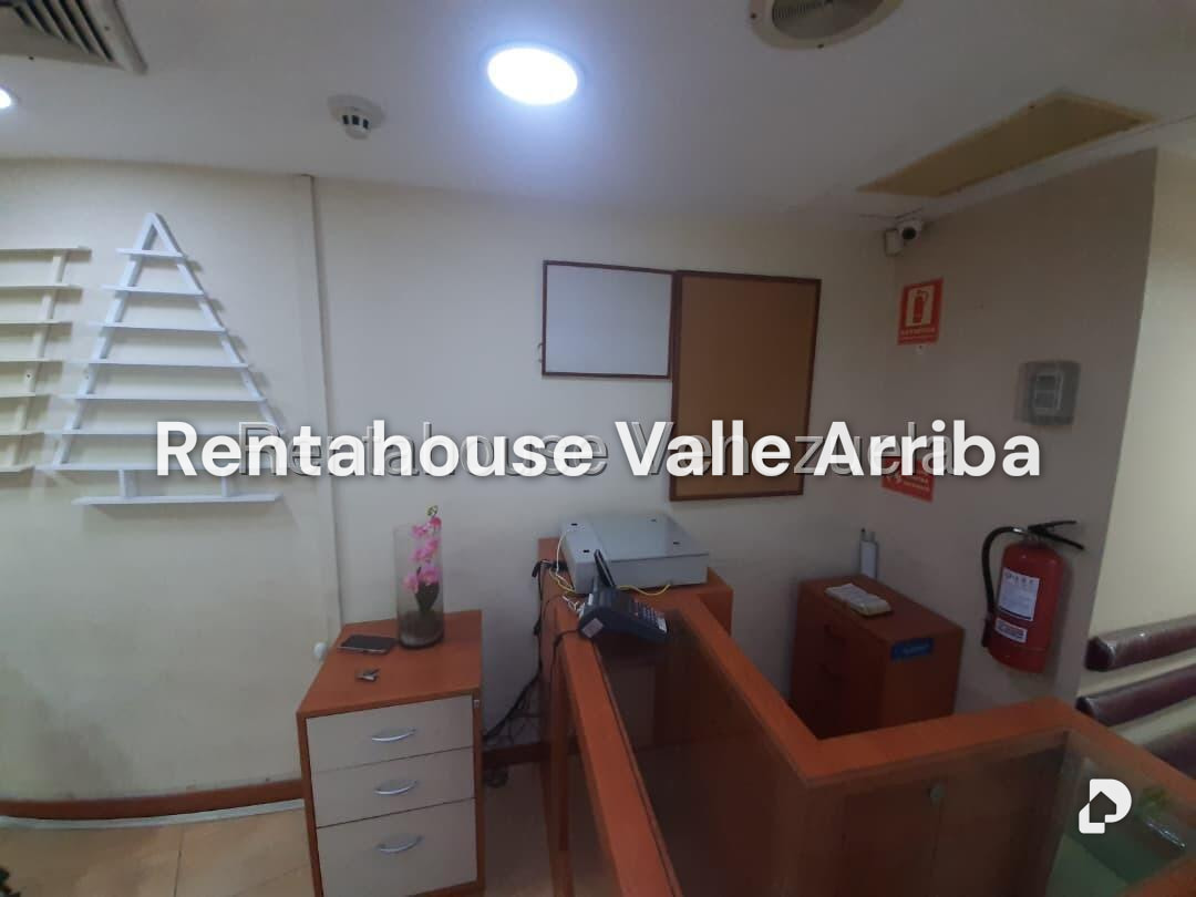 Local comercial en Los Palos Grandes, Caracas – 20