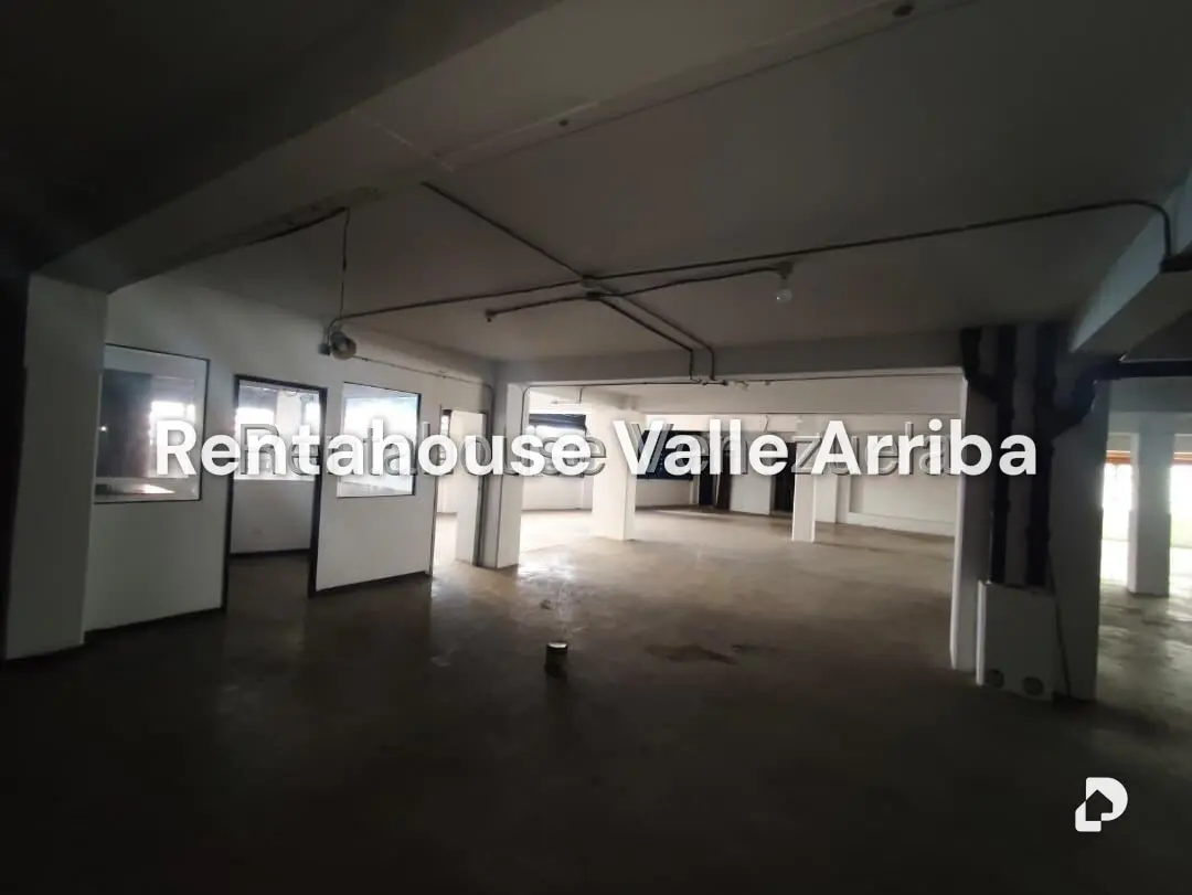 Local comercial en El Recreo, Caracas – 24