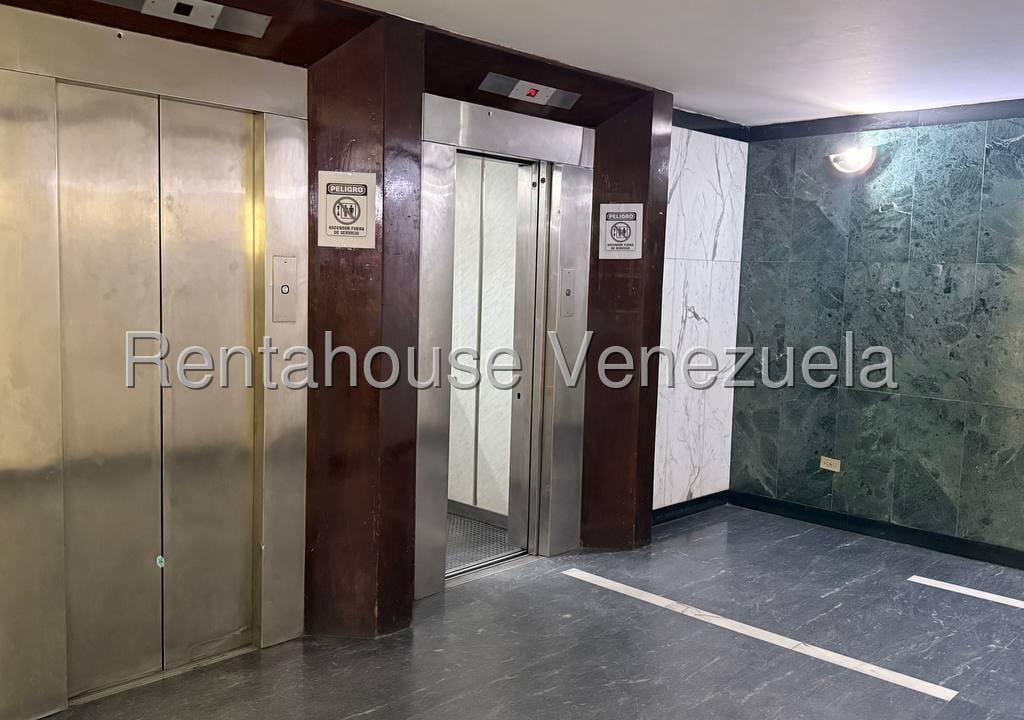 Apartamento en San Bernardino, Caracas - 1