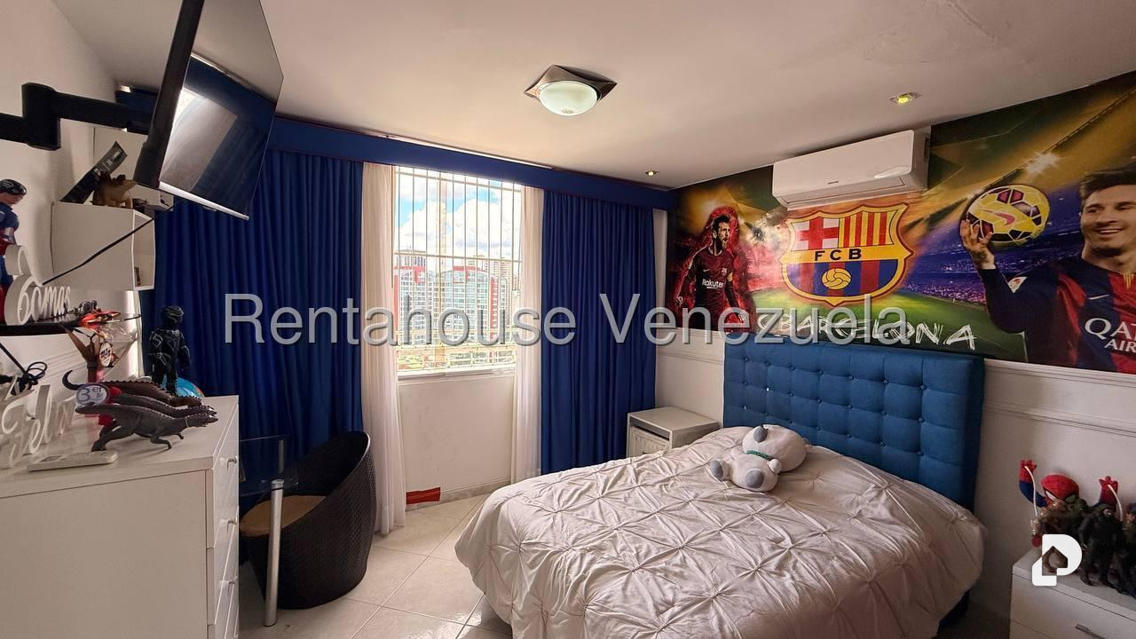 Apartamento en San Bernardino, Caracas – 12