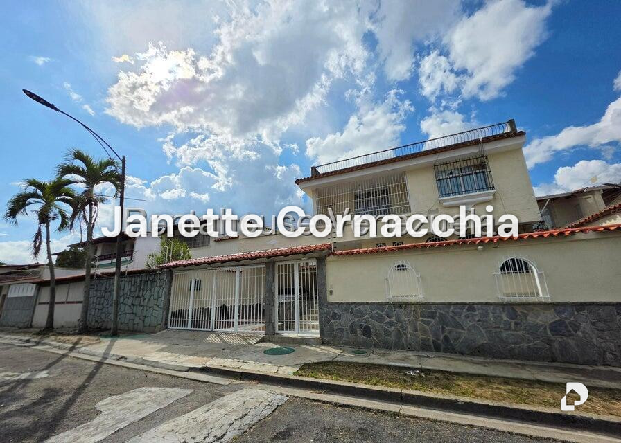 Casa en Macaracuay, Caracas – 2