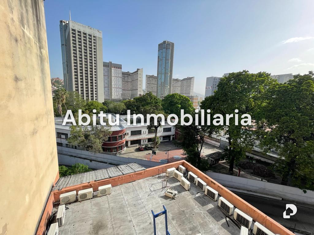 Edificio en La Candelaria, Caracas – 2
