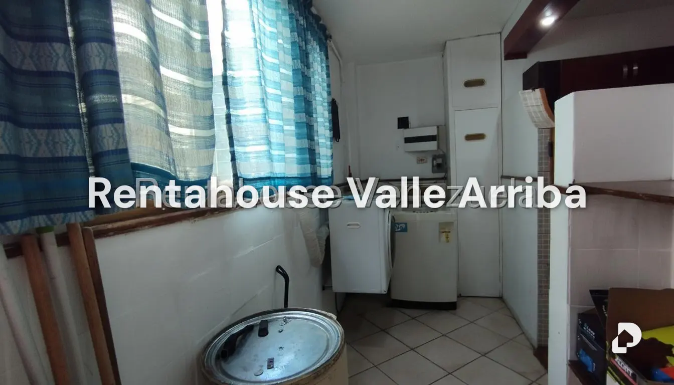 Apartamento en Altamira, Caracas – 13